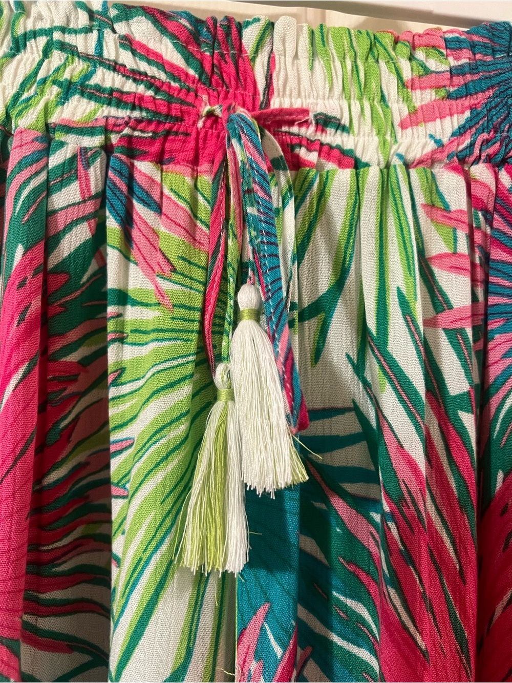 NWOT 🛍️3 for 25 🛍️ Rose & Olive Tropical Pants Pink, Teal & Lime Size Small - Picture 4 of 10